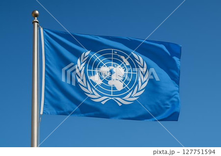 国際連合の旗 127751594