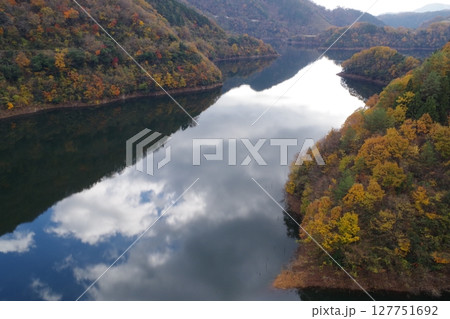 安芸大田町温井ダム龍姫湖の景色 127751692