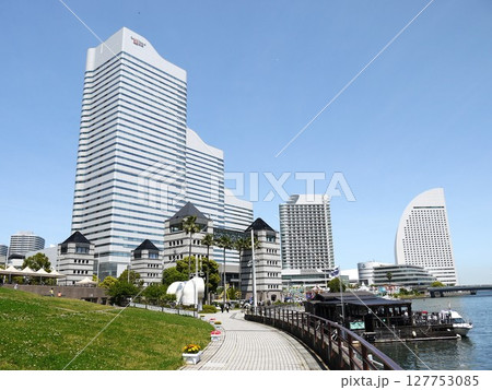 みなとみらいの風景 127753085