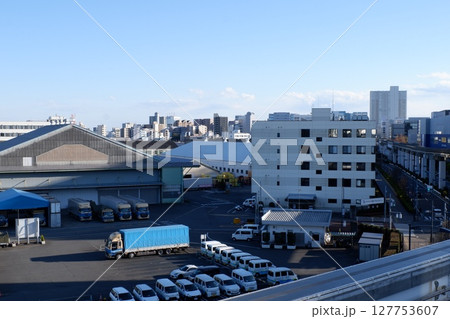 高松駅から見たタチヒの建物 127753607