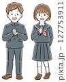 解決策に納得する制服姿の男女の学生のイラスト　全身 127753911