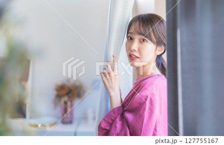 綺麗な女性モデルのポートレート撮影 綺麗な女性モデルのポートレート撮影 127755167