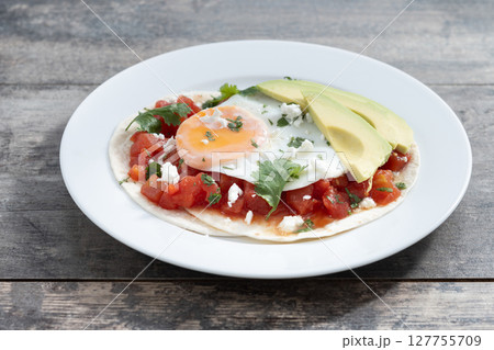 Huevos Rancheros 127755709