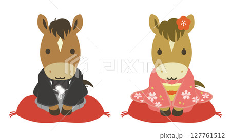 和服を着たかわいい馬の夫婦のイラスト、午年の年賀状素材 127761512