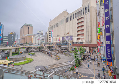 多摩地区の中心、八王子駅前の風景 多摩地区の中心、八王子駅前の風景 127761638