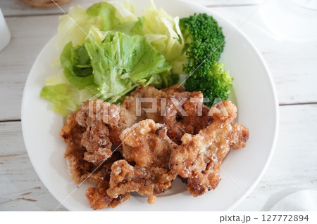 豚肉竜田揚げ 127772894