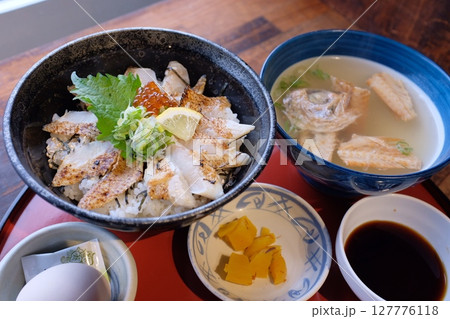 日本海の海の幸　のどぐろ丼 127776118