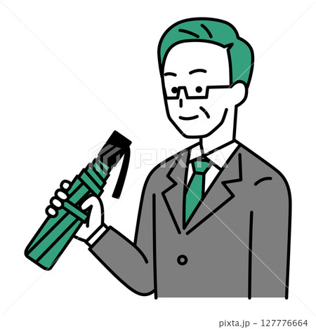 折り畳み傘を持つ中年のスーツの男性 127776664