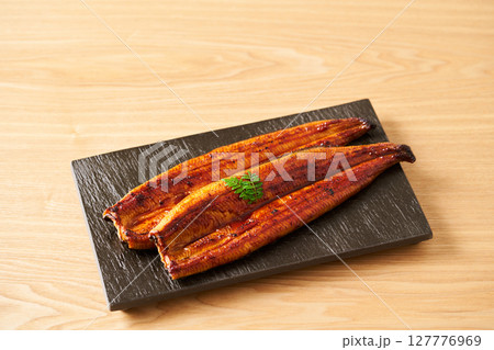 鰻の蒲焼 鰻の蒲焼 127776969