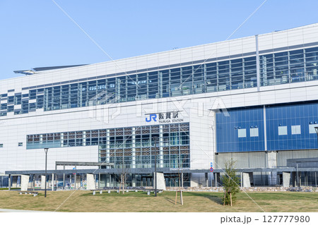 福井県敦賀市 晴天のJR敦賀駅(東口) 福井県敦賀市 晴天のJR敦賀駅(東口) 127777980