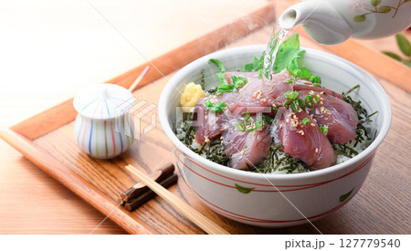 生かつおのお茶漬け （ かつお茶漬け ） 127779540