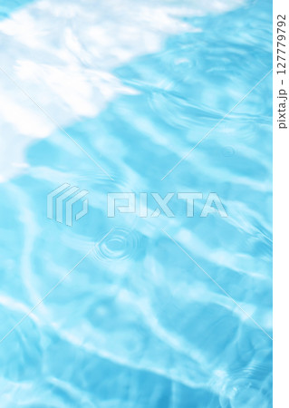 キラキラ水面　夏色のイメージ 127779792
