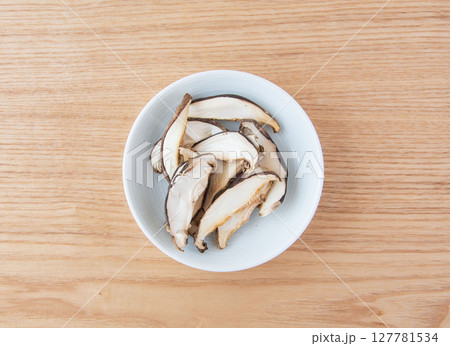 干ししいたけのスライス 127781534