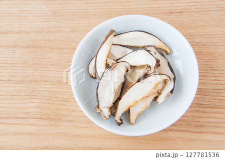 干ししいたけのスライス 干ししいたけのスライス 127781536