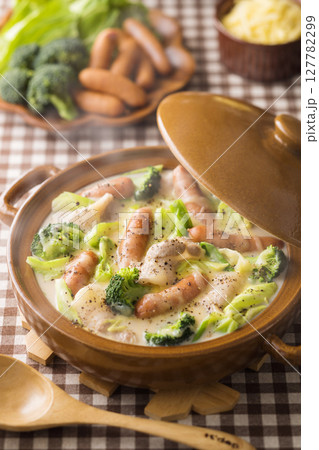 豆乳チーズ鍋 127782299