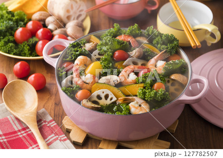 ケール鍋 127782507