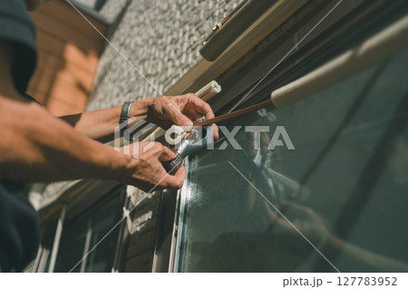 エアコンの冷媒管の切断 エアコンの冷媒管の切断 127783952