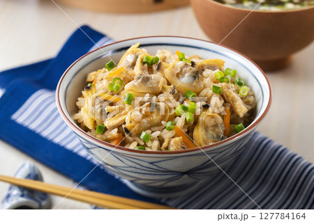 あさりの炊き込みご飯 あさりの炊き込みご飯 127784164