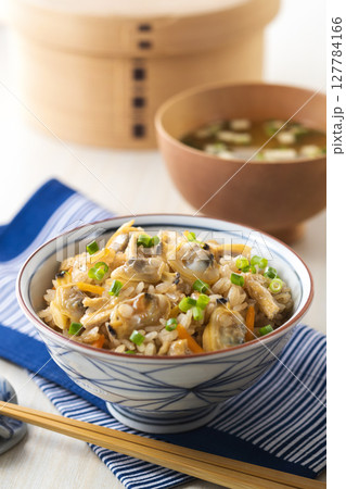 あさりの炊き込みご飯 127784166