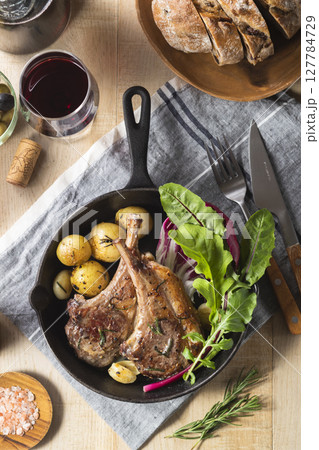 ラムチョップのローズマリー焼き 127784729