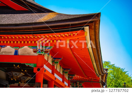 【京都風景】清水寺と京都市街の美しい遠景 127787702