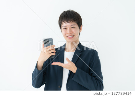 オフィスカジュアル　スマホ　 127789414