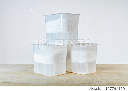 除湿剤・乾燥剤・消臭剤　家庭用 127791130