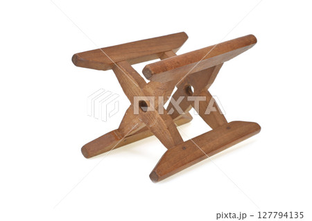 古い織物糸巻き 127794135