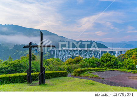 （宮崎県）日之影町　青雲橋公園から見る青雲橋 127795071