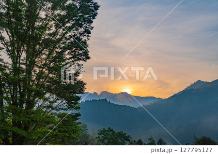 （宮崎県）日之影町　青雲橋公園から見る日の出 127795127