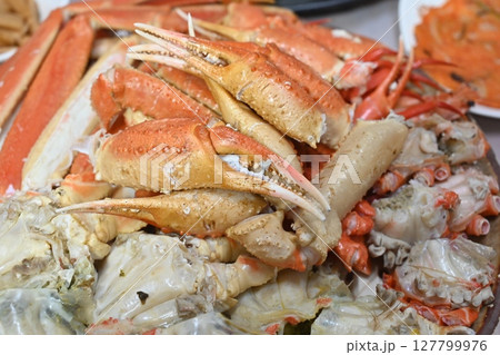 Korean seafood food. Korean steamed kingcrab 127799976