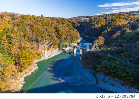 秋の長野県飯田市 紅葉の天龍峡 そらさんぽ天龍峡からの眺望 秋の長野県飯田市 紅葉の天龍峡 そらさんぽ天龍峡からの眺望 127805784