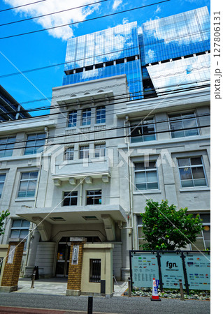 大名小学校　門 127806131