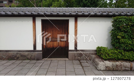 和建築の勝手口 127807278
