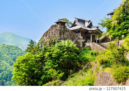 山形 立石寺　納経堂と開山堂 127807425