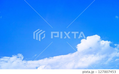 青空と雲イメージ 127807453