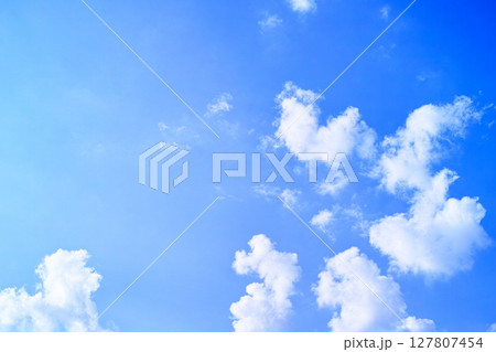 青空と雲イメージ 青空と雲イメージ 127807454