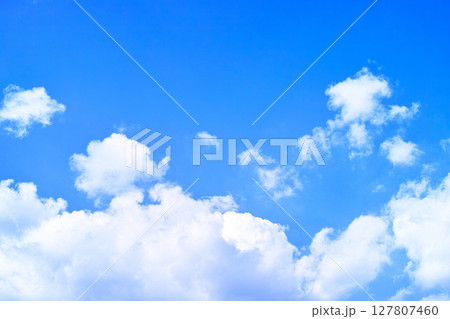 青空と雲イメージ 127807460