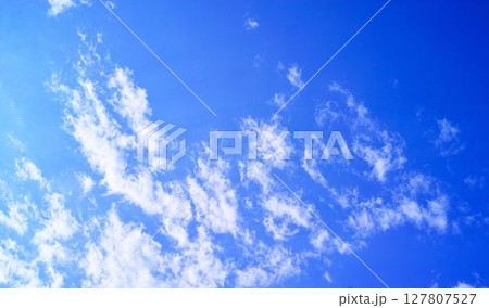 青空と雲イメージ 127807527