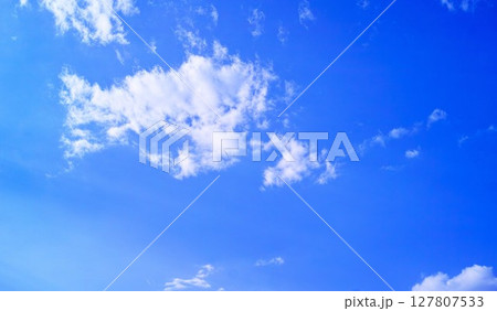 青空と雲イメージ 127807533