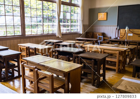 東京都府中市郷土の森　旧府中尋常高等小学校 127809833