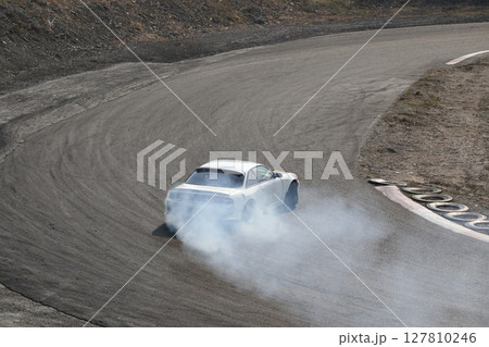 ドリフト 127810246