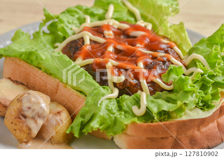 ハンバーグトースト ハンバーグトースト 127810902