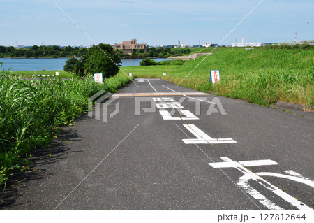 路面凸凹アリ路面標示_04 路面凸凹アリ路面標示_04 127812644