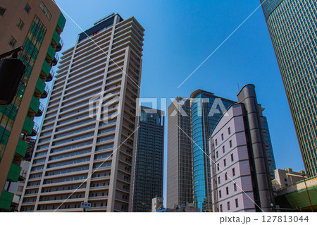 【大阪風景】四つ橋筋沿いのビル群（西本町から渡辺橋北詰まで） 127813044