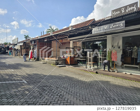 バリ島　スミニャック 127819035