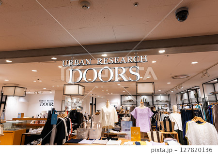 URBAN RESEARCH DOORS マルイ吉祥寺店　東京都武蔵野市吉祥寺南町 127820136