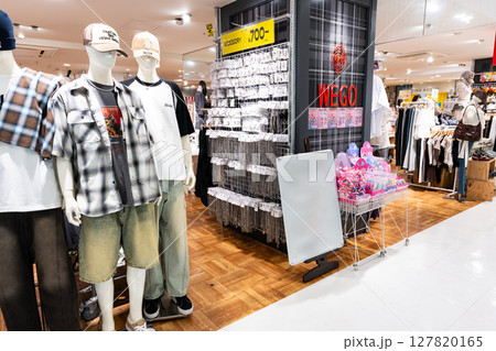 WEGO 吉祥寺パルコ店　東京都武蔵野市吉祥寺本町 127820165