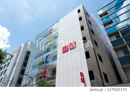 ユニクロ 吉祥寺店でお買物 東京都武蔵野市吉祥寺本町 ユニクロ 吉祥寺店でお買物 東京都武蔵野市吉祥寺本町 127820170