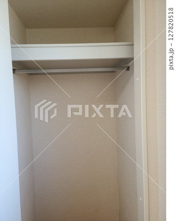 衣類の収納スペース 衣類の収納スペース 127820518